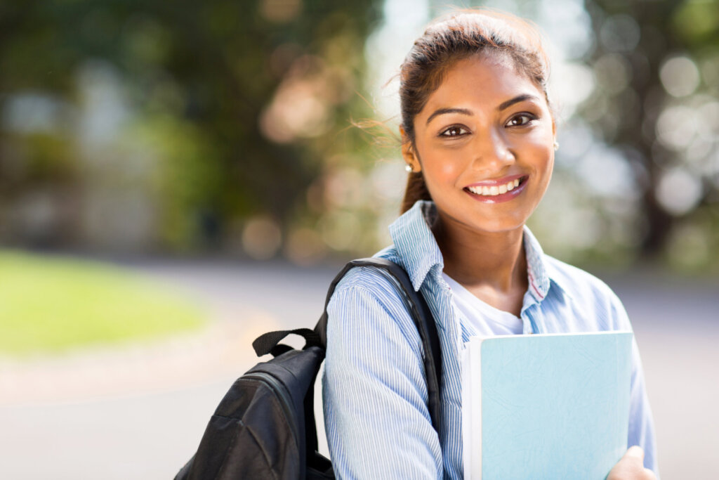 SaviLinx helps prospective students achieve their dreams for a higher education